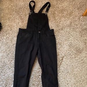 BLACK OVERALLS